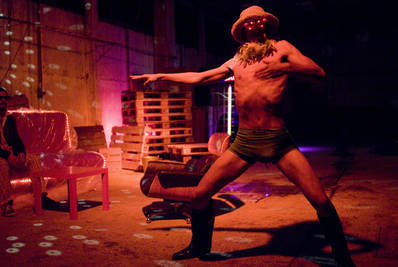 Kutyaszorítóbban Kutyaszorítóbban