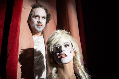 Angyalok a lombok között Angyalok a lombok között